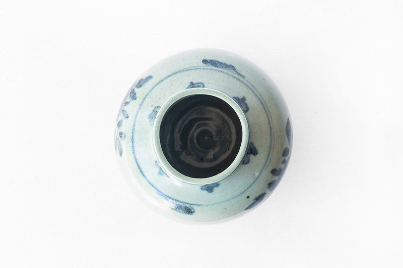 ●22-TO14 Shingo / Underglaze blue vase