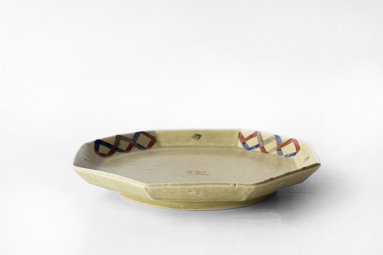 ●22-TO30 Shingo / Overglaze red enamel plate