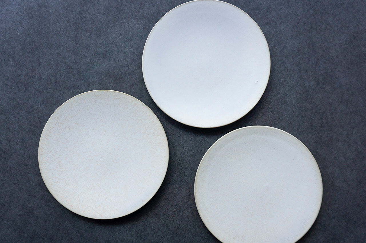 安藤由香 6寸皿 フラットリム なし WH