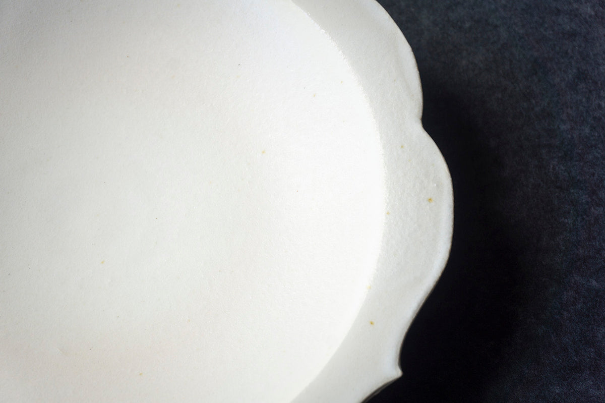 中里花子 チャクラ皿 M WHT – 雨晴/AMAHARE