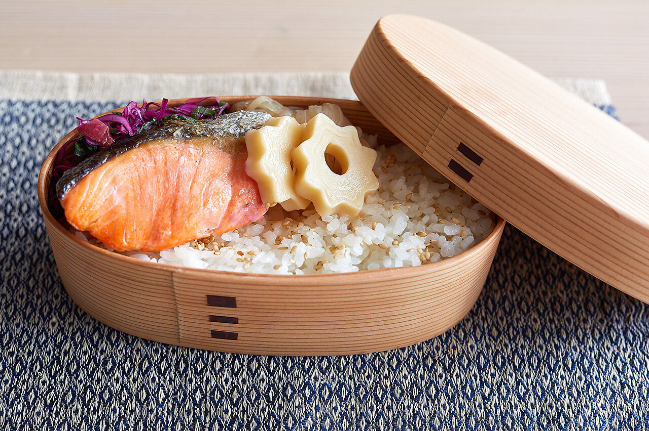 Ryobian - Oval "Magewappa" Lunch Box (Small Size)