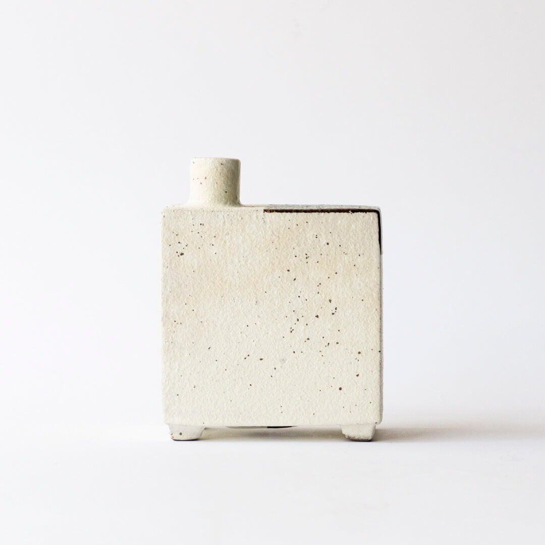 陶房眞喜屋 足付一輪挿し　E