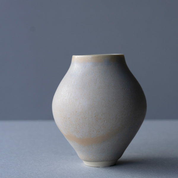 ●21- VA-37 VASE