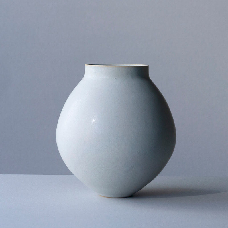 ●21- VA-70 VASE